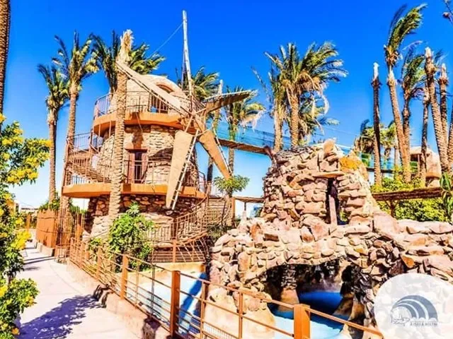 Grand Aquarium 